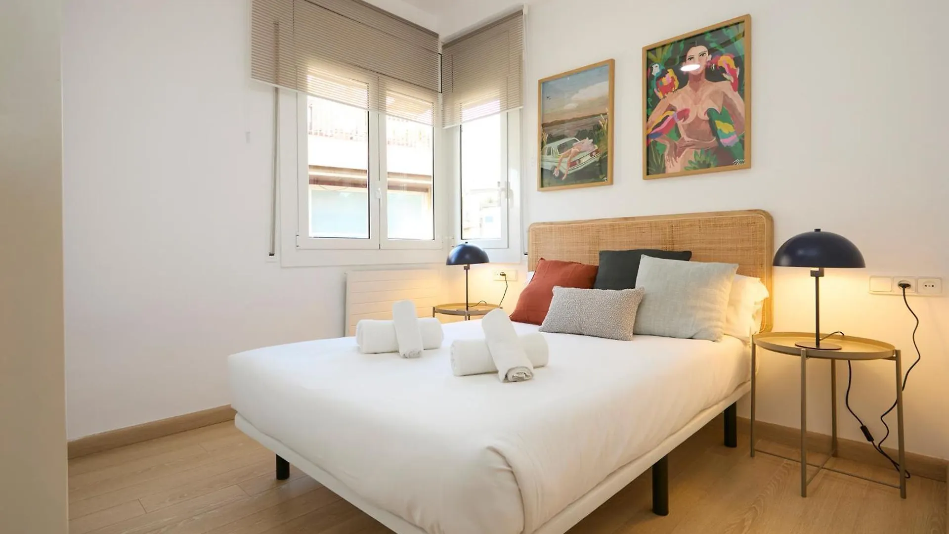 73Cop1034 - Spacious Apartment With Terrace Barcelona Spain