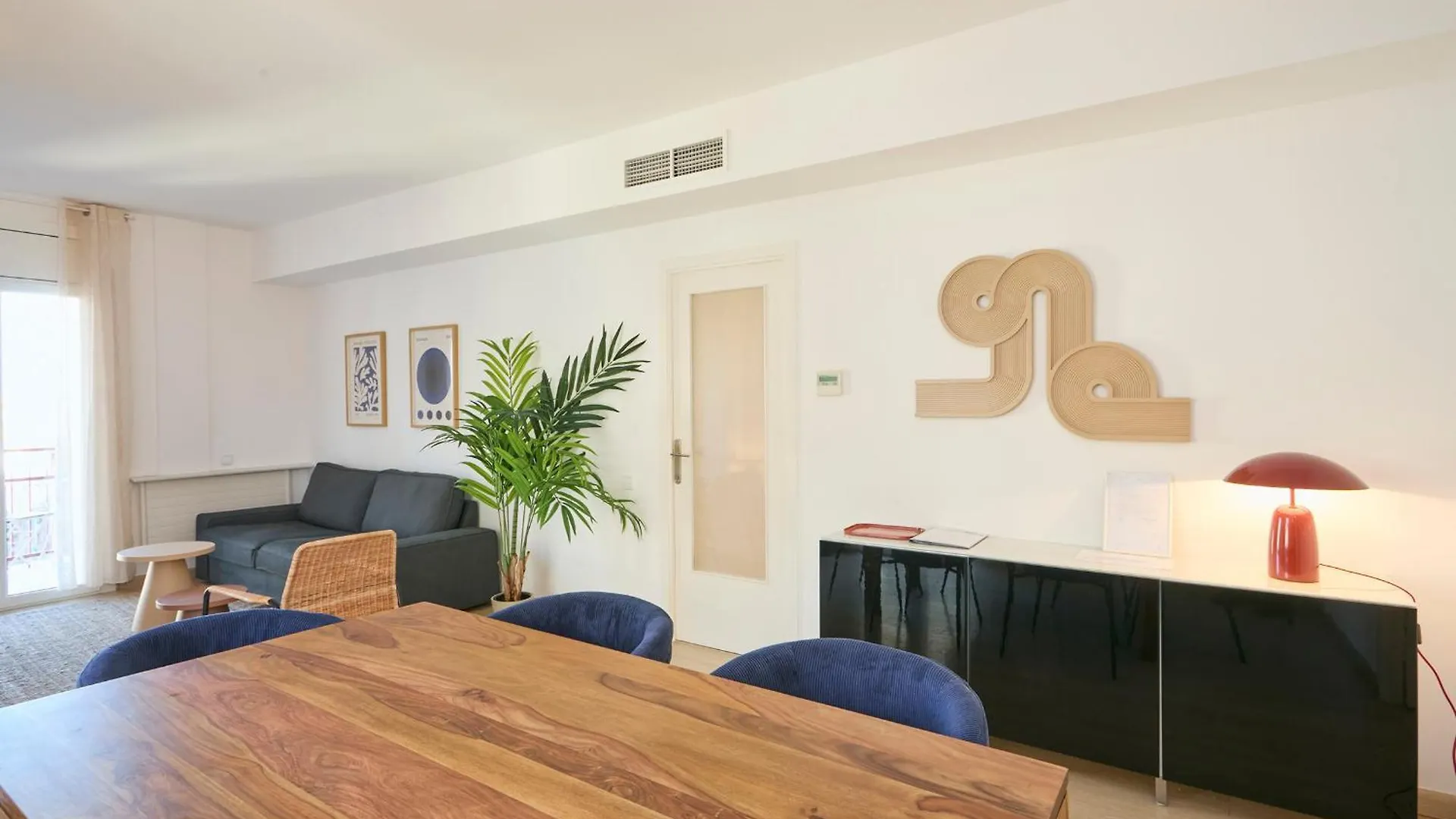 73Cop1034 - Spacious Apartment With Terrace Barcelona Spain